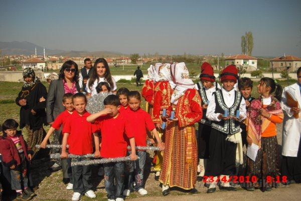 CIMG1008.JPG - Ozancık İlköğretim Okulu 23 Nisan Ulusal Egemenlik ve Çocuk Bayramı