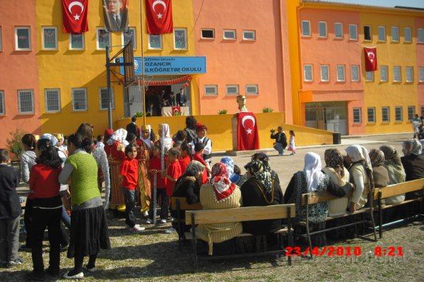 CIMG1012.JPG - Ozancık İlköğretim Okulu 23 Nisan Ulusal Egemenlik ve Çocuk Bayramı