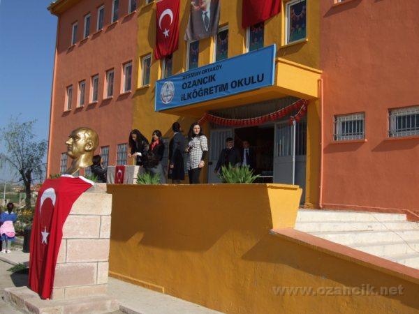 DSCF1054.JPG - Ozancık İlköğretim Okulu 23 Nisan Ulusal Egemenlik ve Çocuk Bayramı