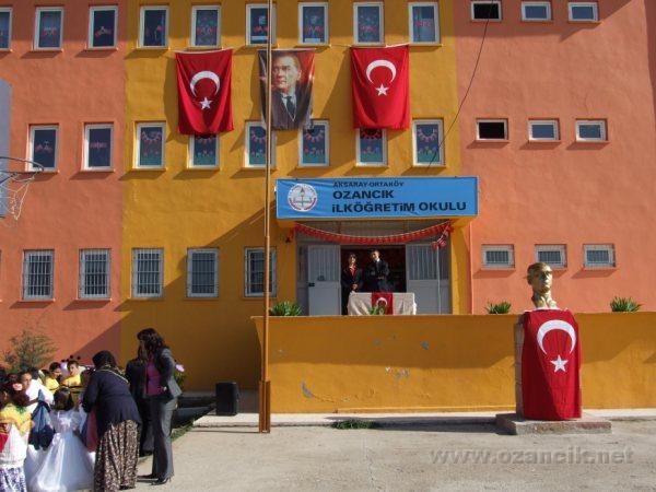 DSCF1073.JPG - Ozancık İlköğretim Okulu 23 Nisan Ulusal Egemenlik ve Çocuk Bayramı