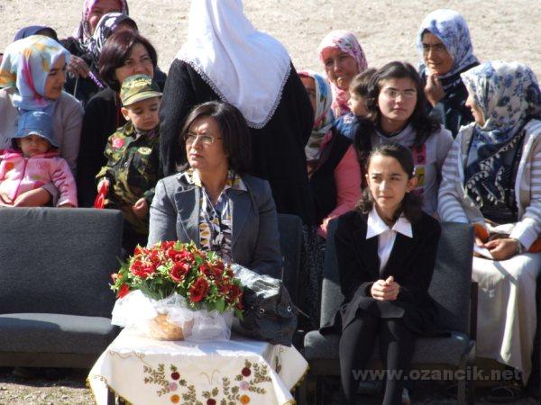 DSCF1095.JPG - Ozancık İlköğretim Okulu 23 Nisan Ulusal Egemenlik ve Çocuk Bayramı