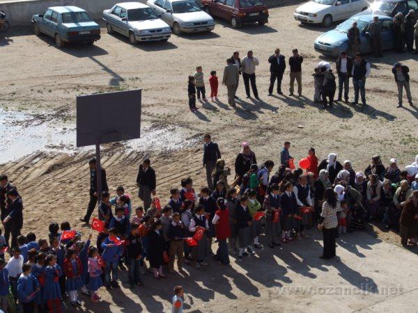 DSCF1106.JPG - Ozancık İlköğretim Okulu 23 Nisan Ulusal Egemenlik ve Çocuk Bayramı