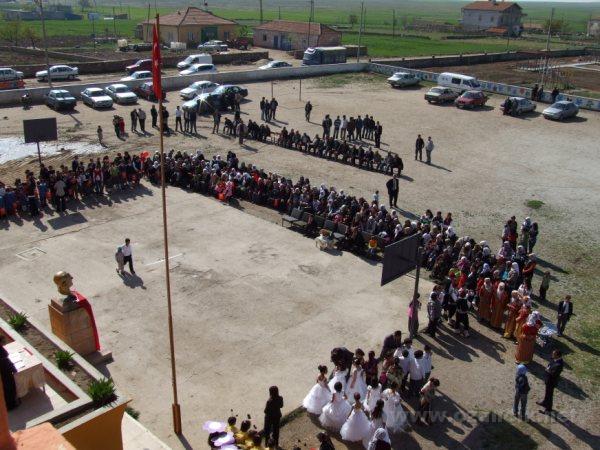 DSCF1110.JPG - Ozancık İlköğretim Okulu 23 Nisan Ulusal Egemenlik ve Çocuk Bayramı