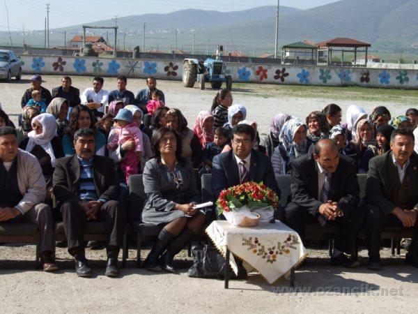 DSCF1114.JPG - Ozancık İlköğretim Okulu 23 Nisan Ulusal Egemenlik ve Çocuk Bayramı