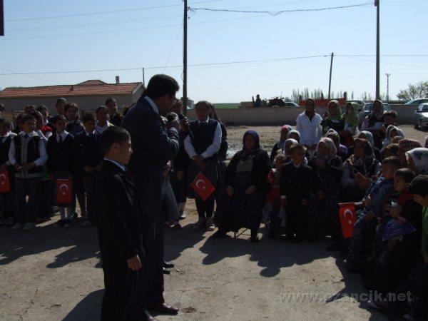 DSCF1119.JPG - Ozancık İlköğretim Okulu 23 Nisan Ulusal Egemenlik ve Çocuk Bayramı